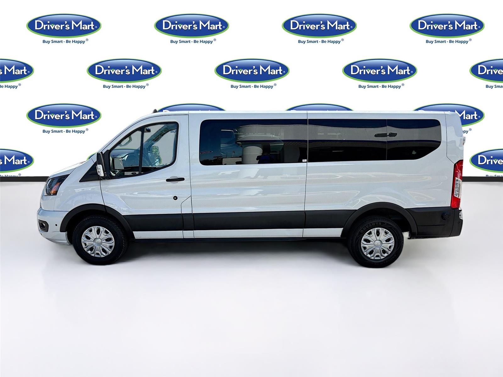 2024 Ford Transit Passenger Wagon XLT