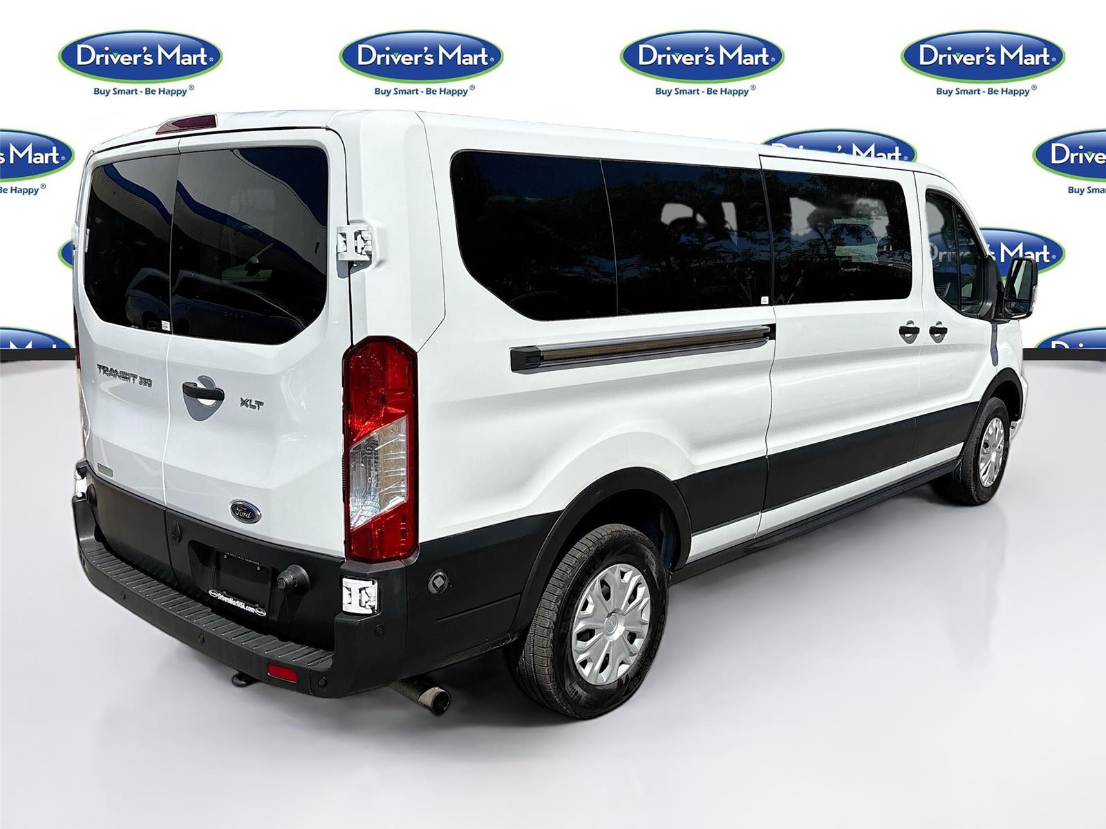2024 Ford Transit Passenger Wagon XLT