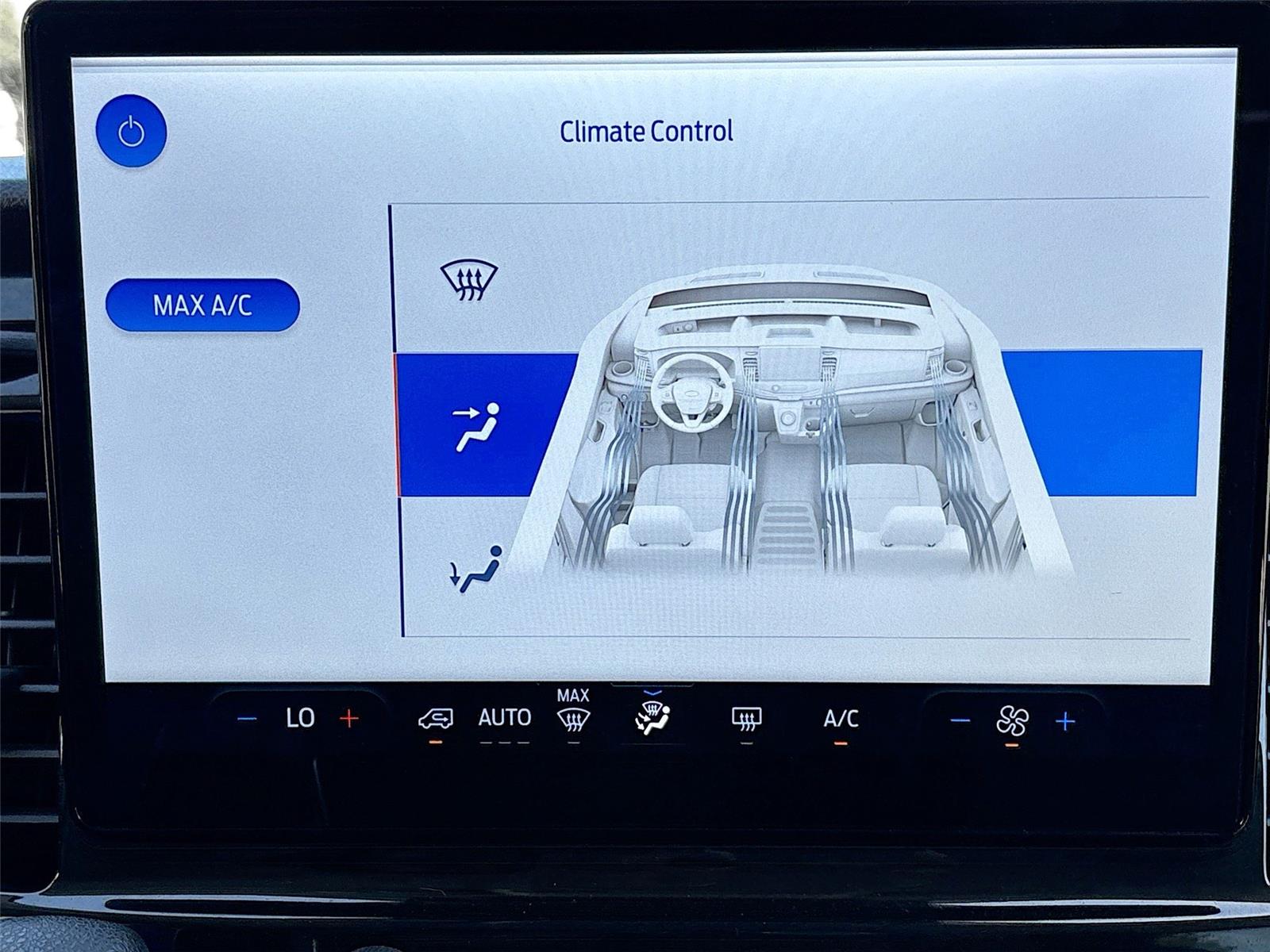 2024 Ford Transit Passenger Wagon XLT
