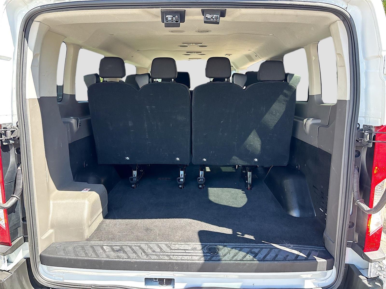 2024 Ford Transit Passenger Wagon XLT