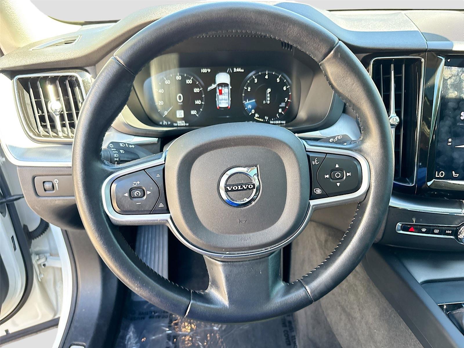 2020 Volvo XC60 Momentum