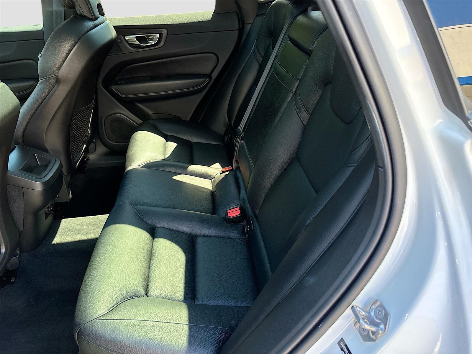 2020 Volvo XC60 Momentum