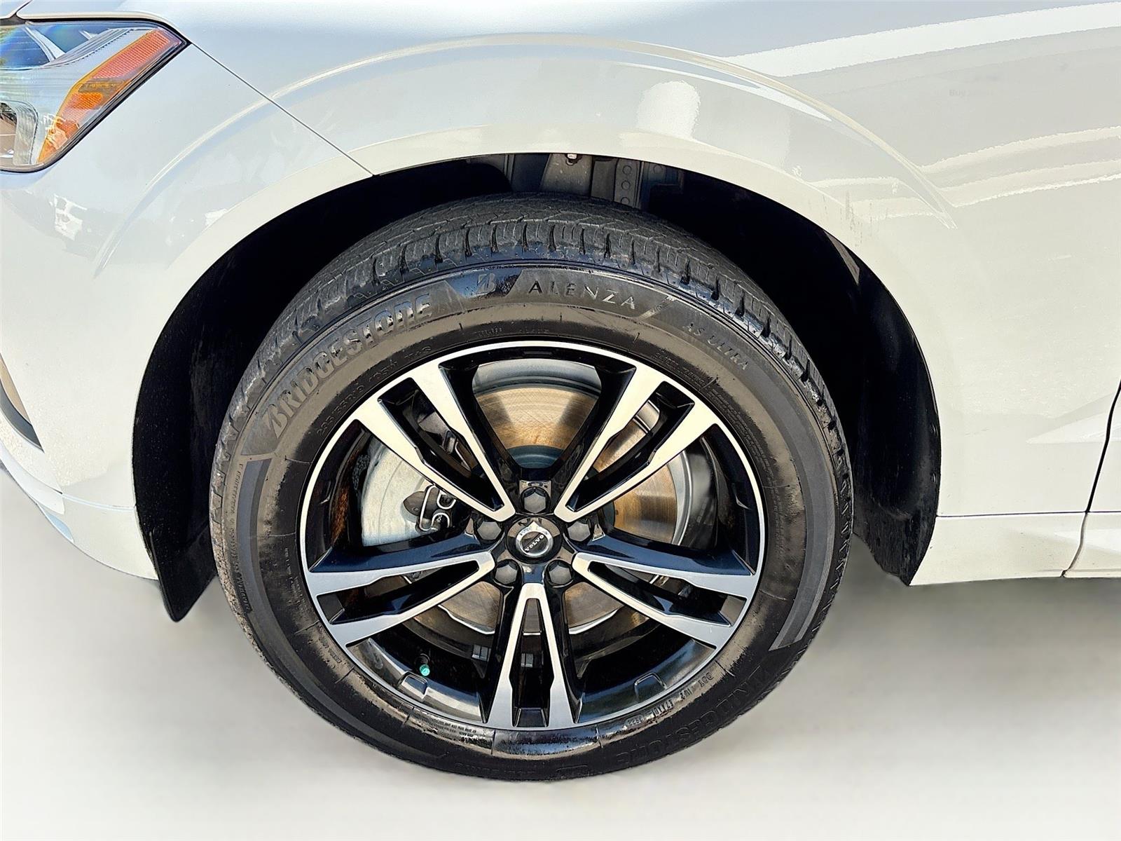 2020 Volvo XC60 Momentum