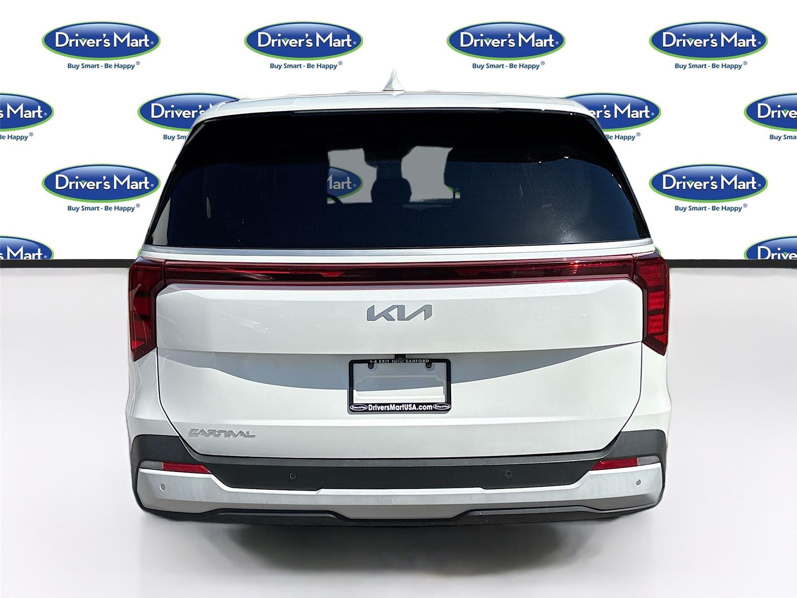 2025 Kia Carnival LXS