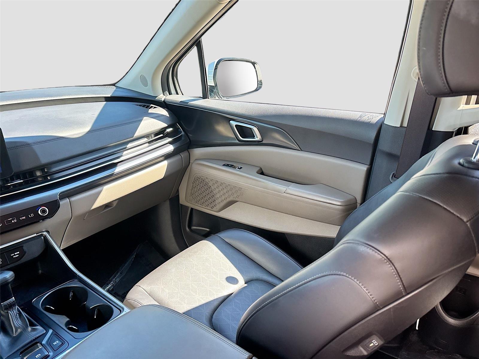 2025 Kia Carnival LXS