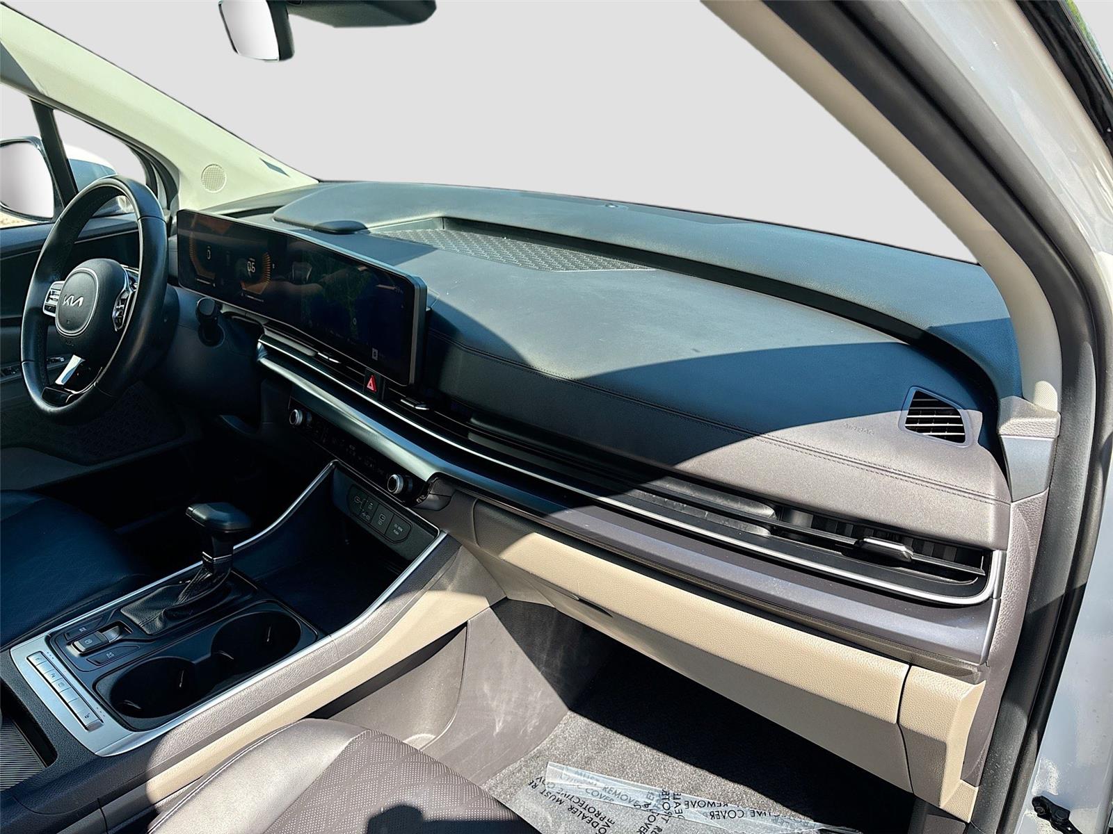 2025 Kia Carnival LXS