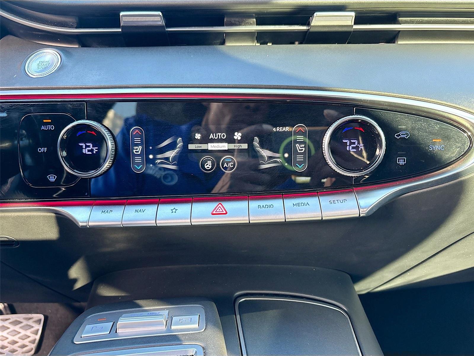 2024 Genesis GV70 2.5T