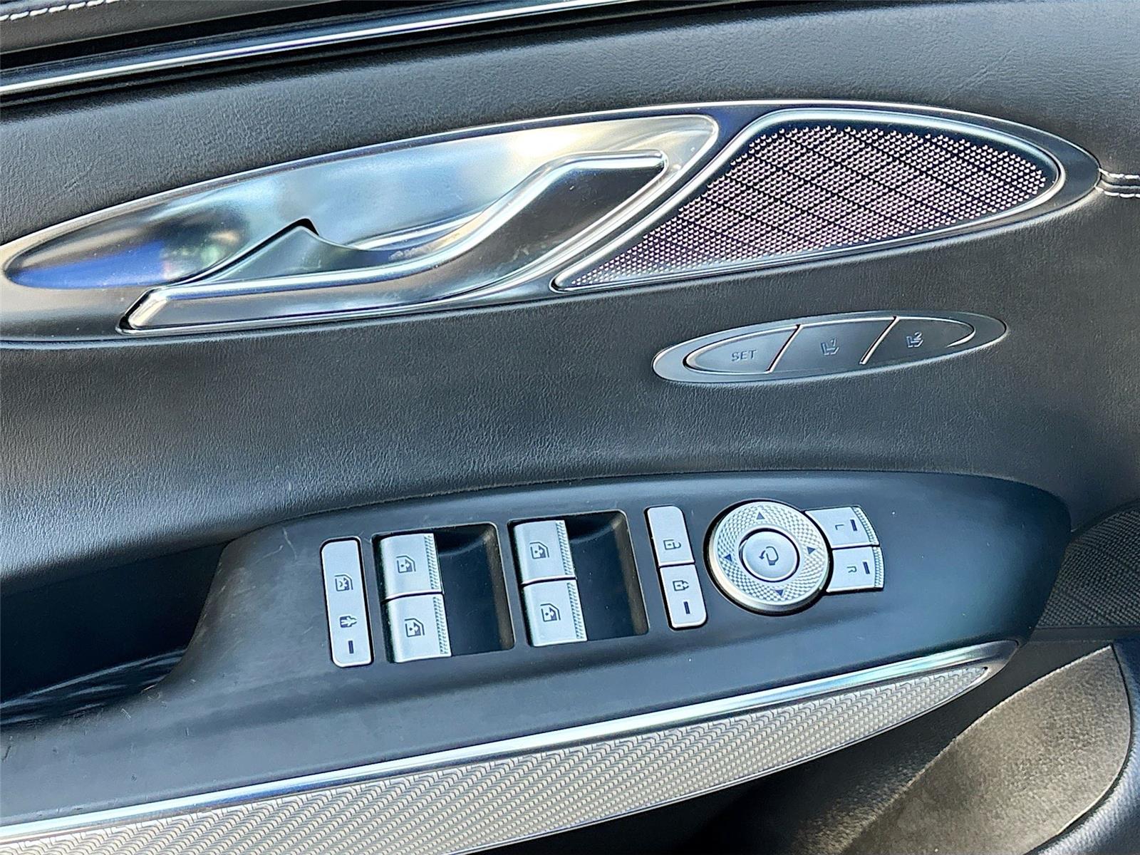 2024 Genesis GV70 2.5T