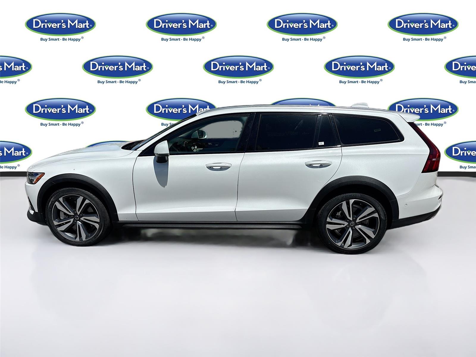 2025 Volvo V60 Cross Country Plus