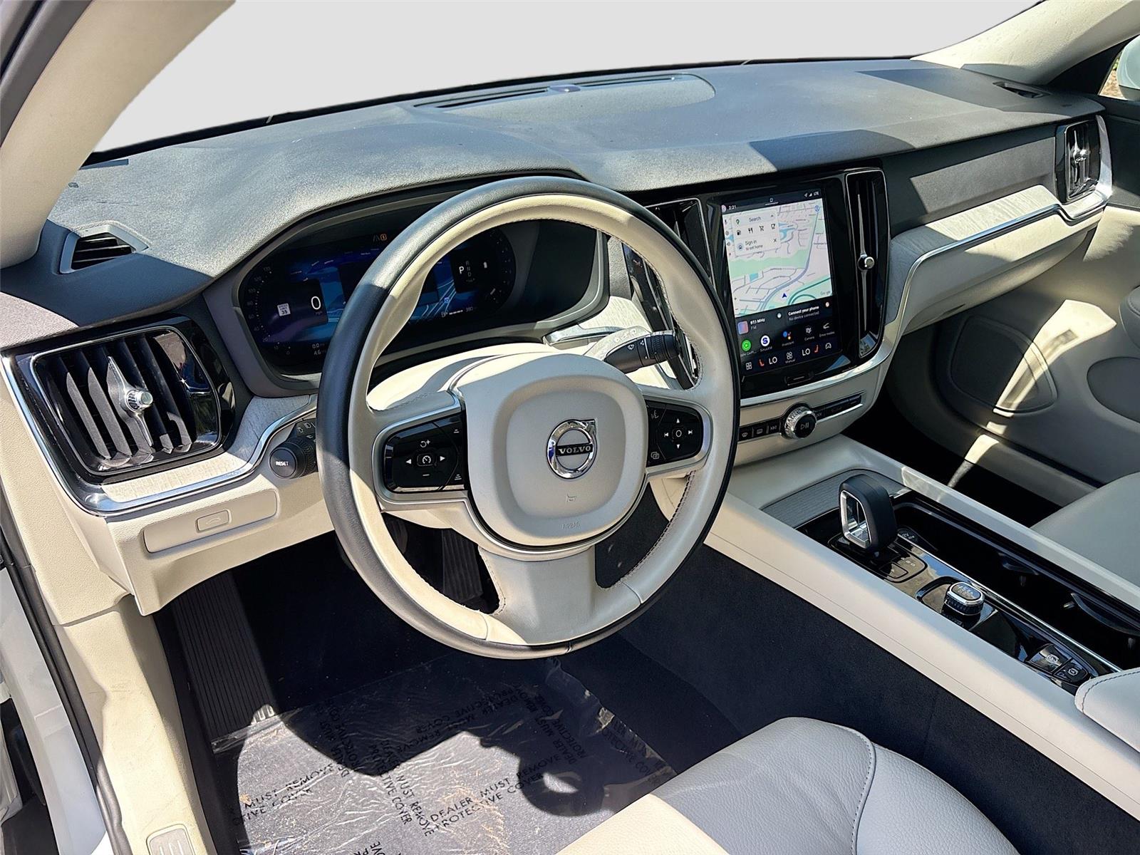 2025 Volvo V60 Cross Country Plus