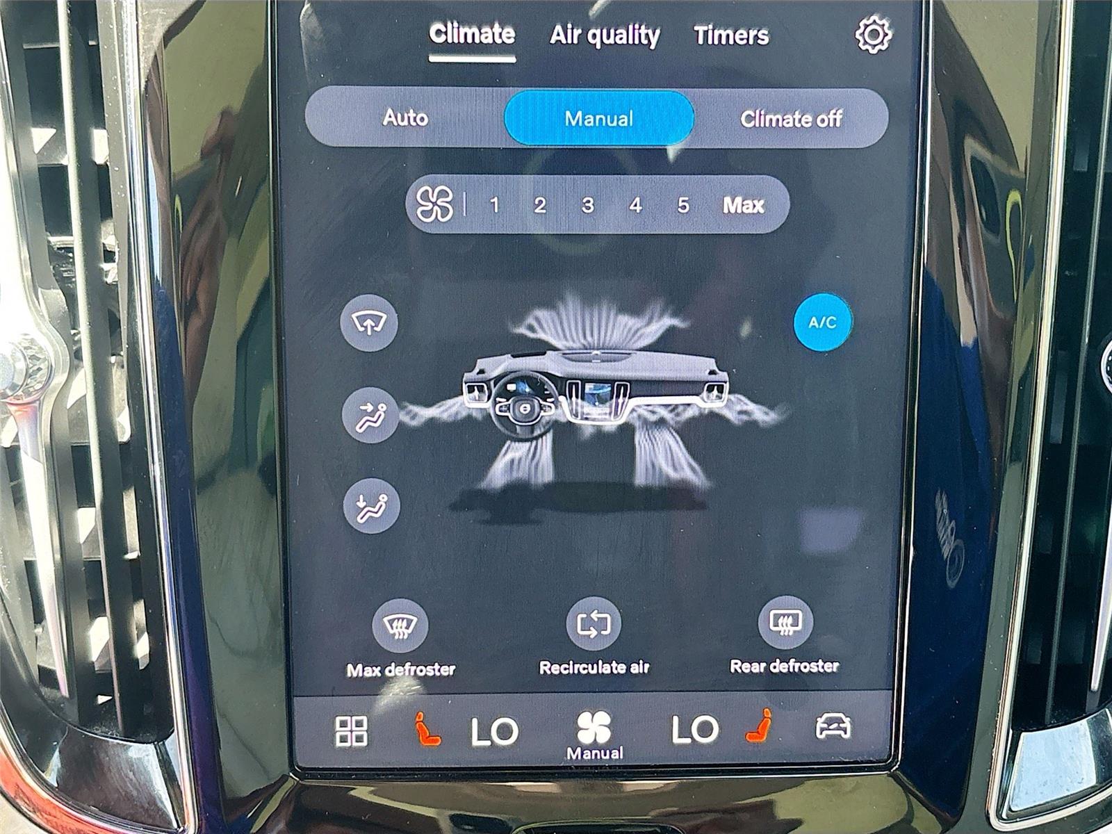 2025 Volvo V60 Cross Country Plus