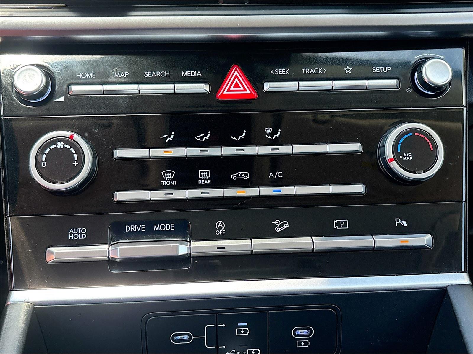 2024 Hyundai Santa Fe SE