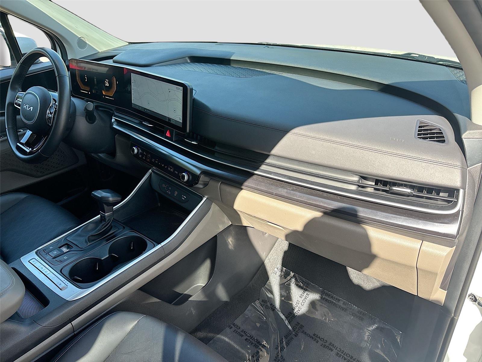 2025 Kia Carnival LXS