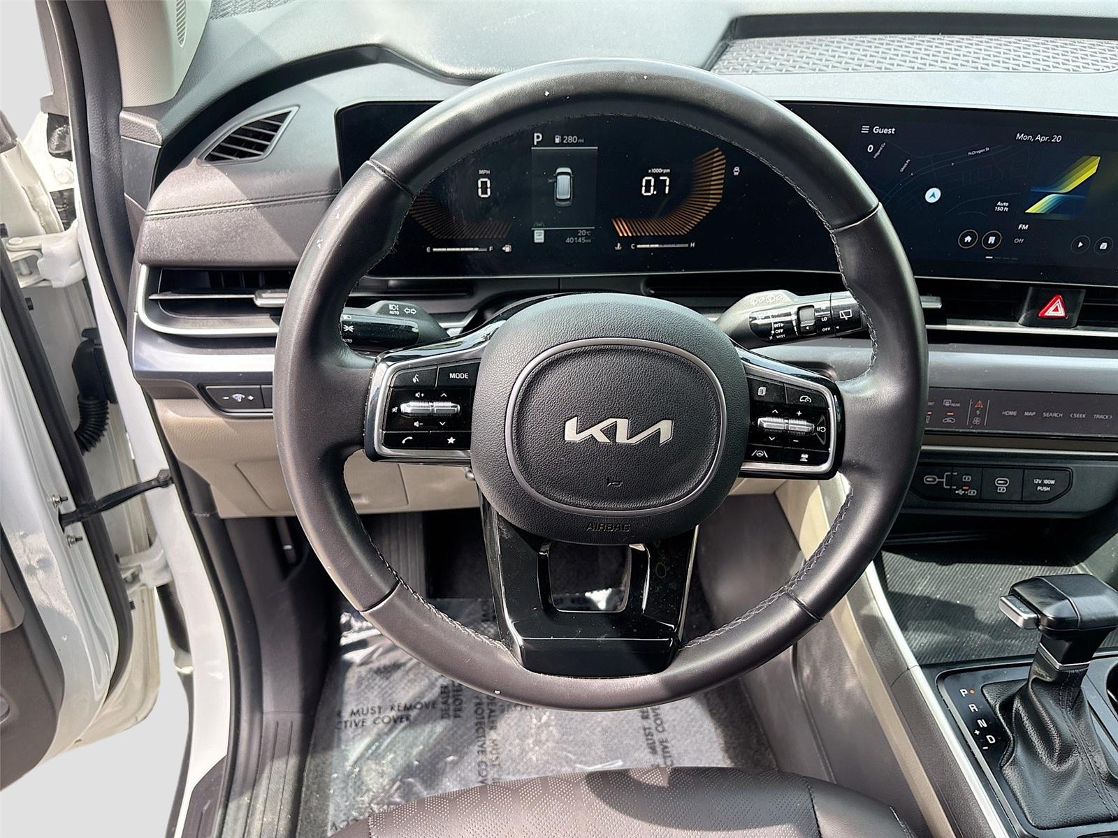 2025 Kia Carnival LXS