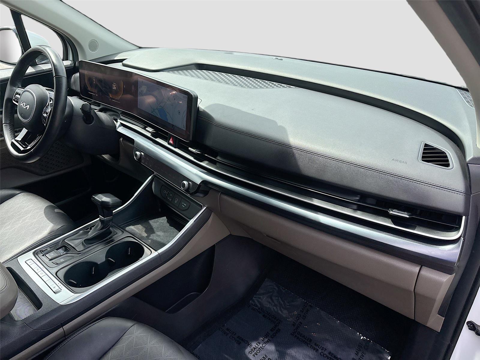 2025 Kia Carnival LXS