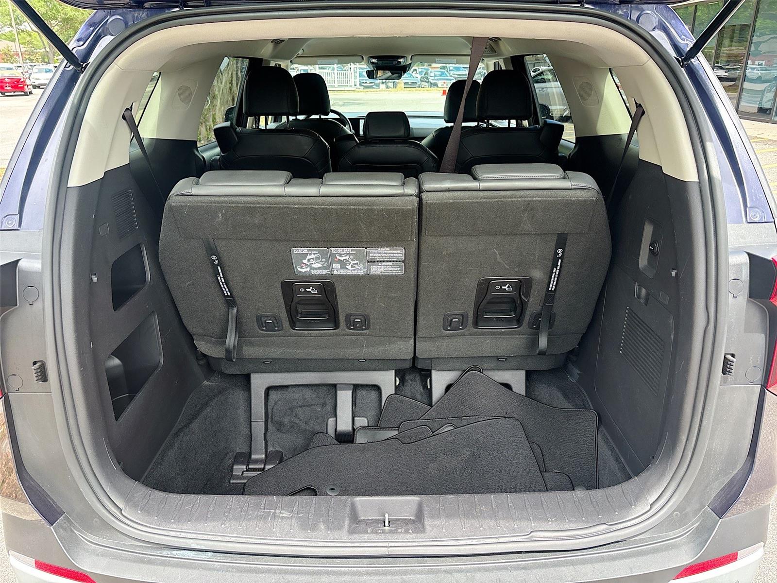 2025 Kia Carnival LXS