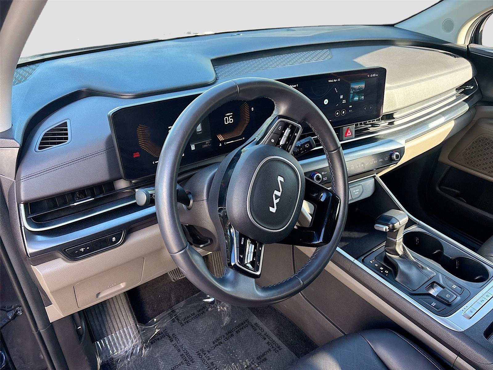 2025 Kia Carnival LXS