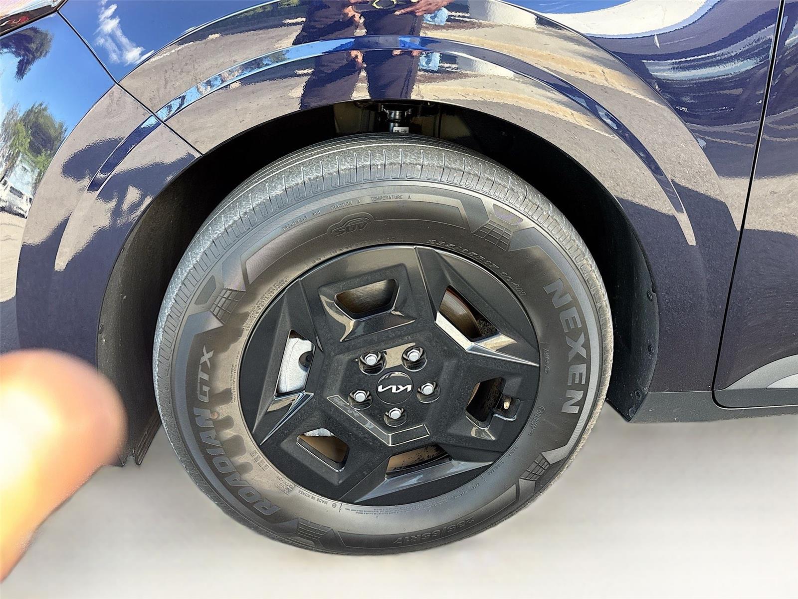 2025 Kia Carnival LXS