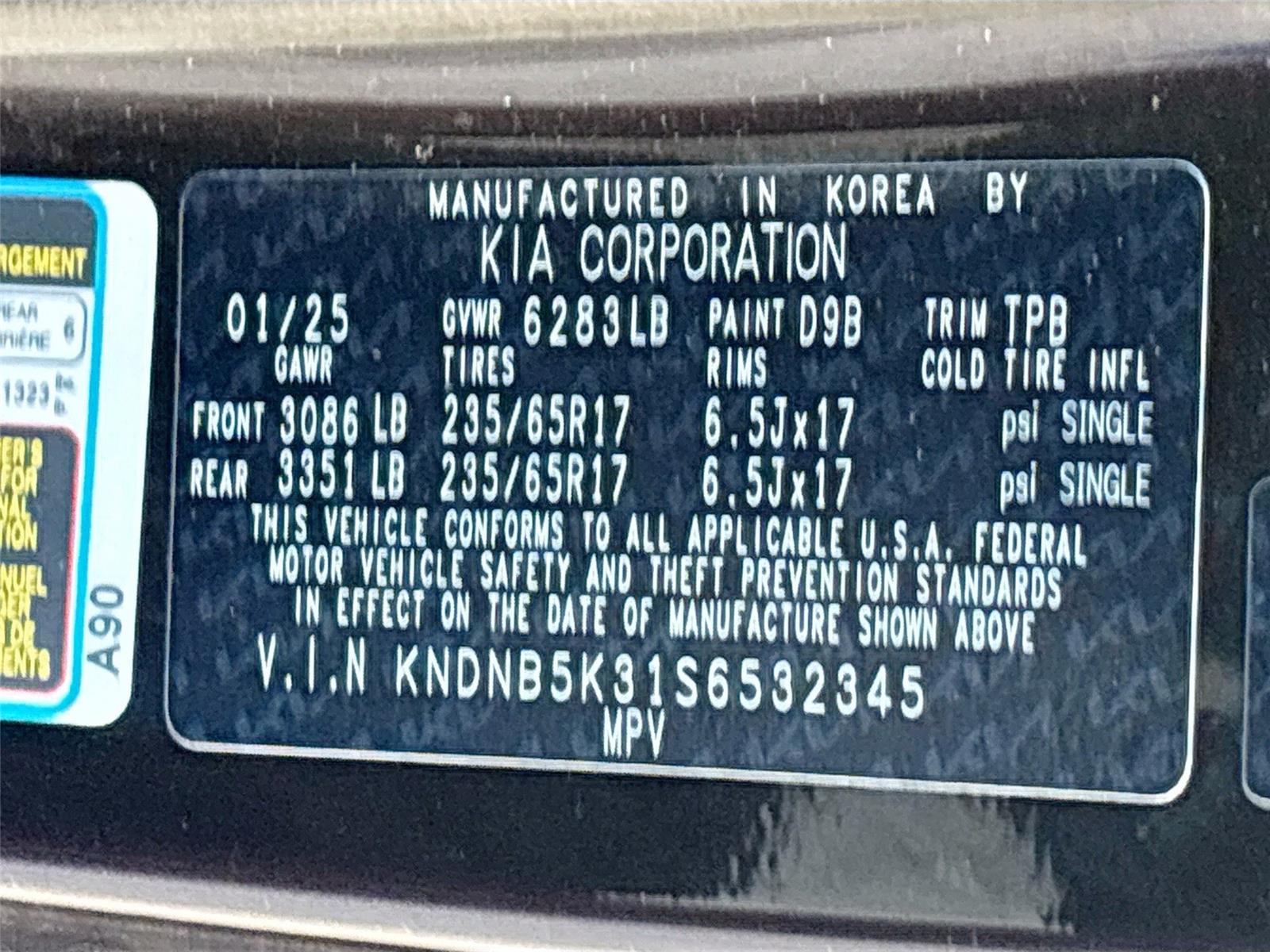 2025 Kia Carnival LXS