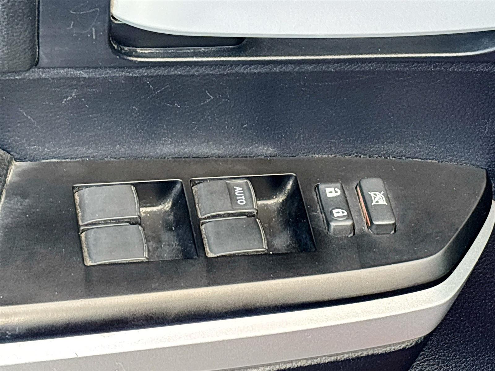 2014 Toyota Tundra Truck SR5