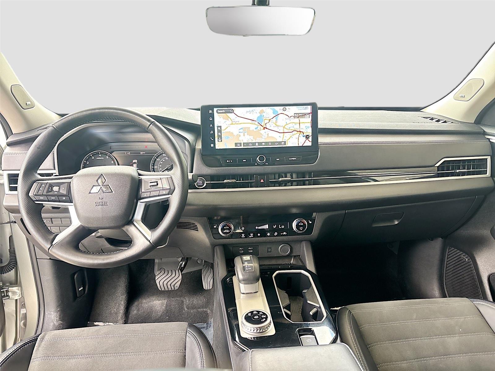 2025 Mitsubishi Outlander SE