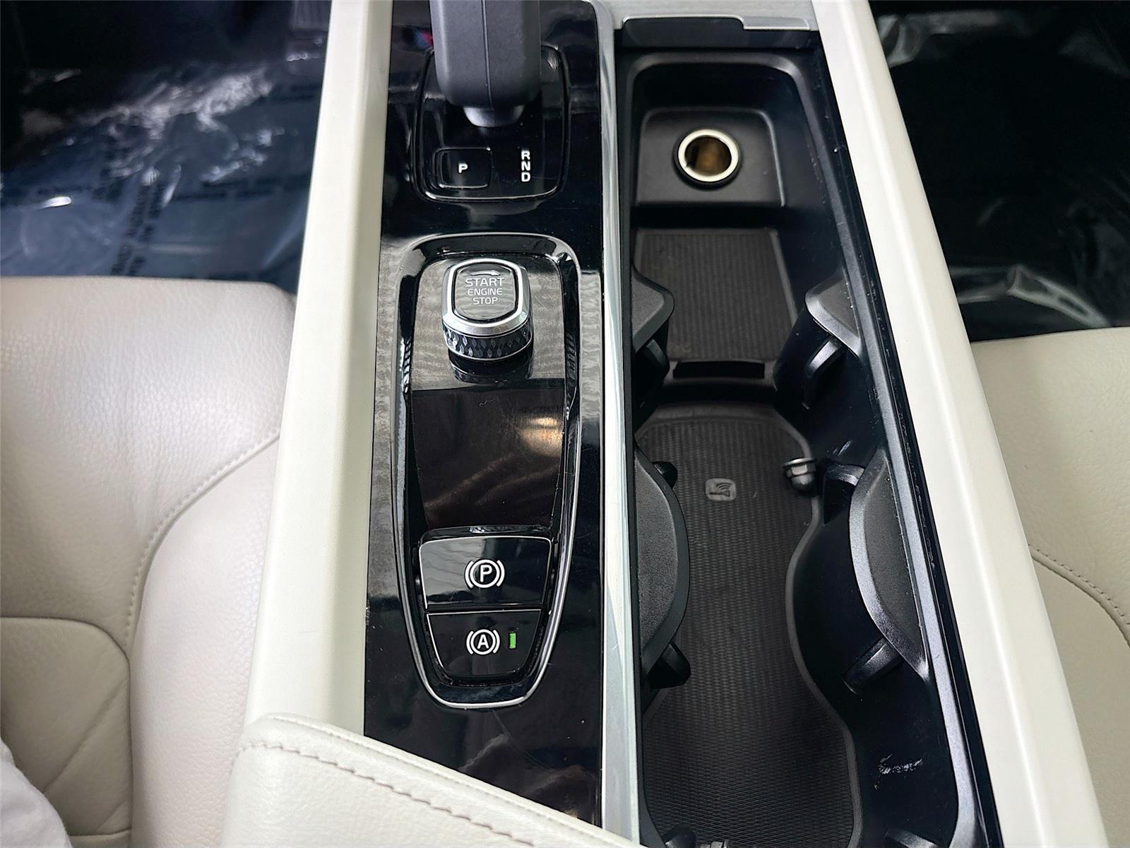 2025 Volvo V60 Cross Country Plus