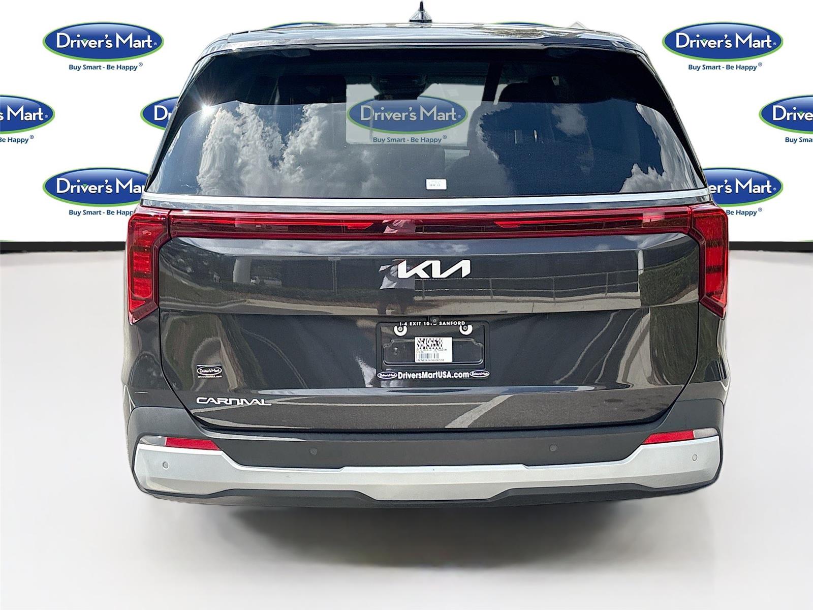 2025 Kia Carnival LXS