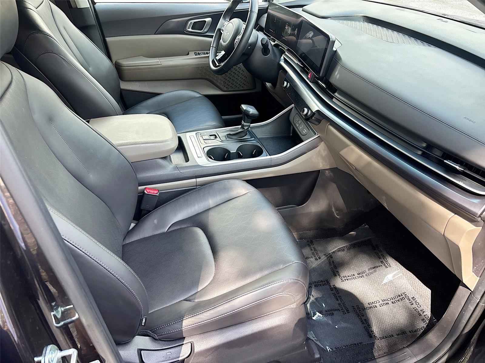 2025 Kia Carnival LXS