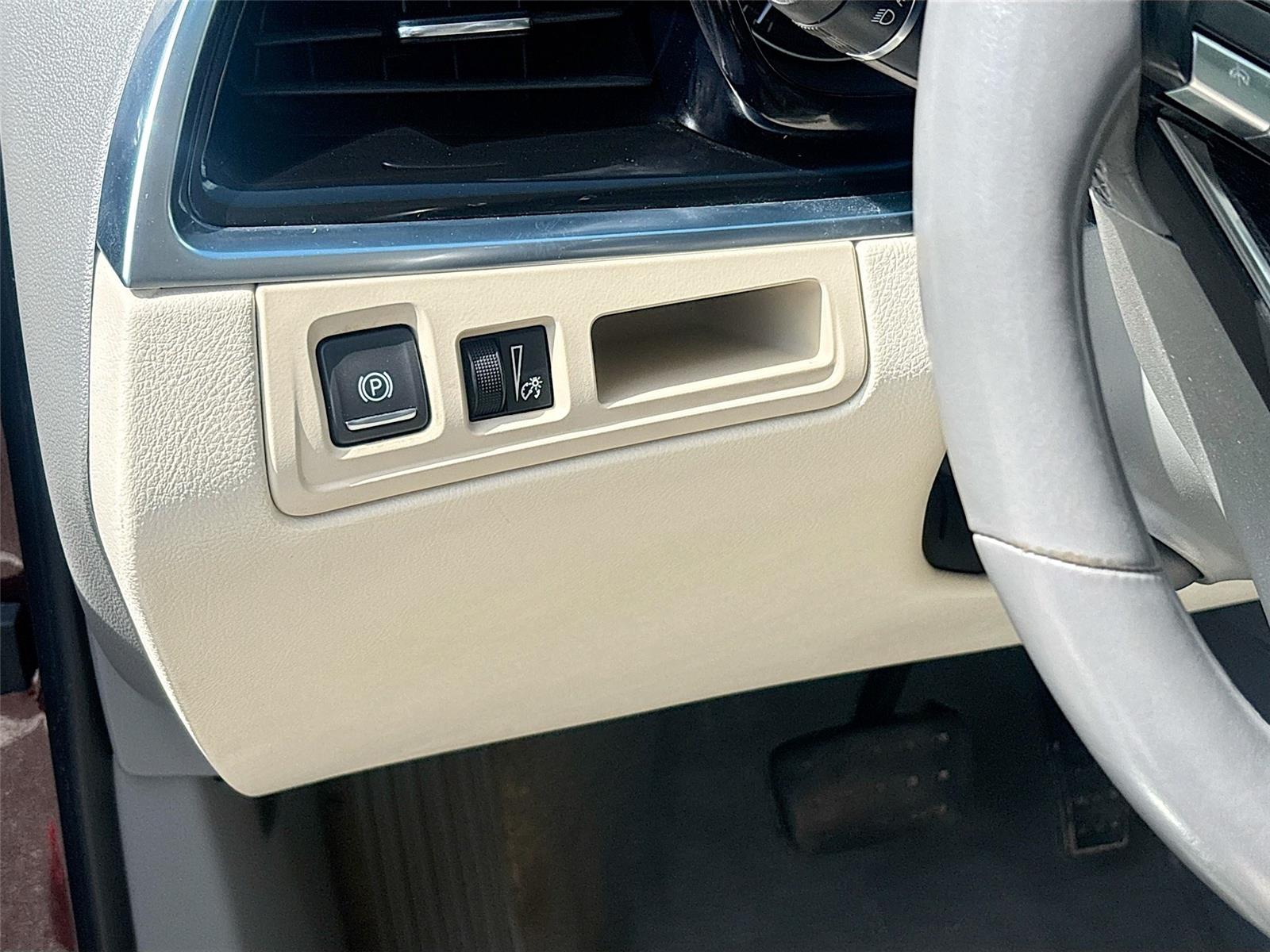 2023 Cadillac XT6 FWD Premium Luxury