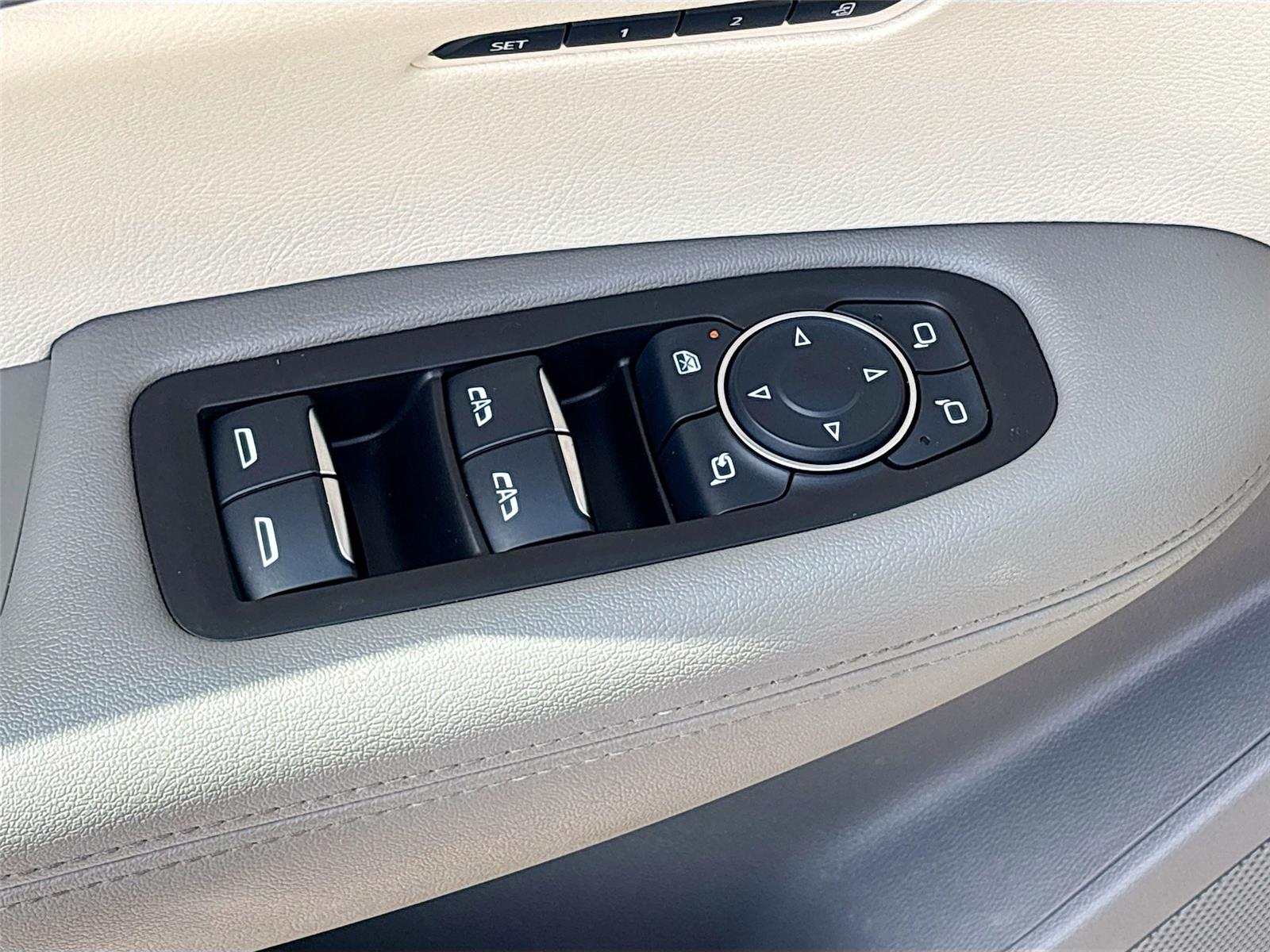 2023 Cadillac XT6 FWD Premium Luxury