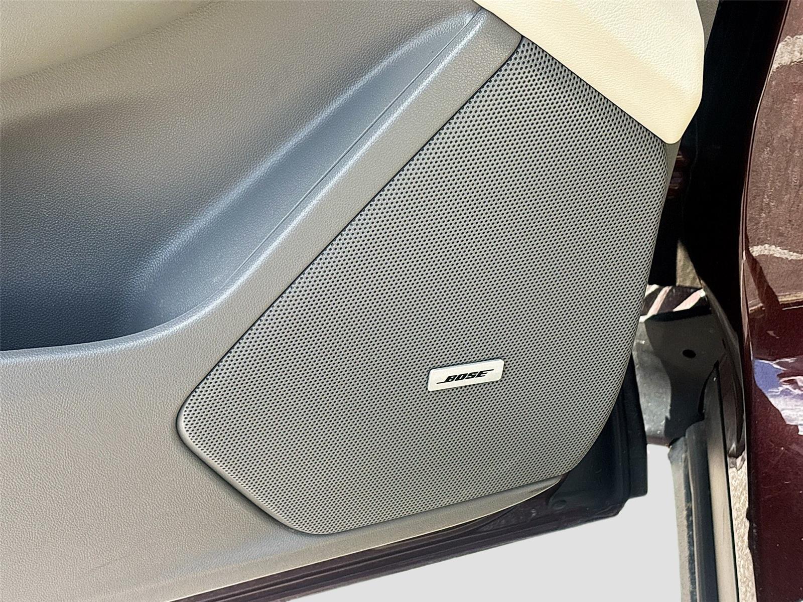 2023 Cadillac XT6 FWD Premium Luxury