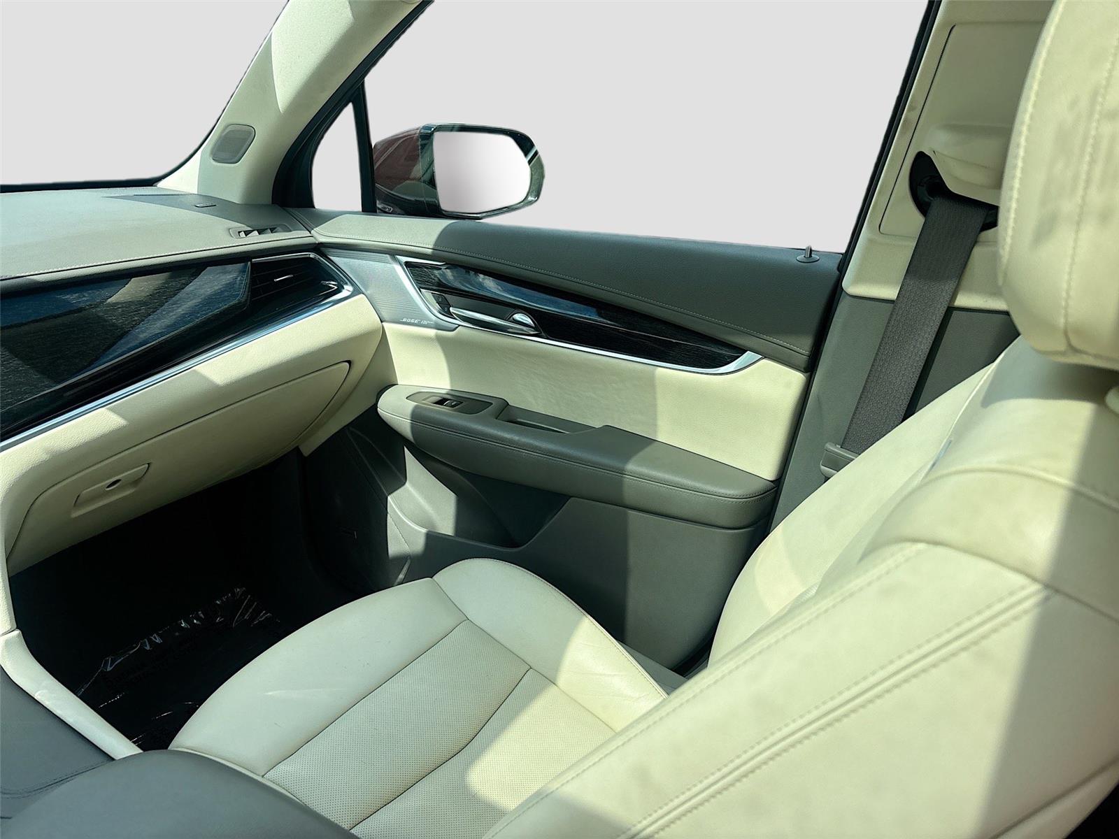 2023 Cadillac XT6 FWD Premium Luxury