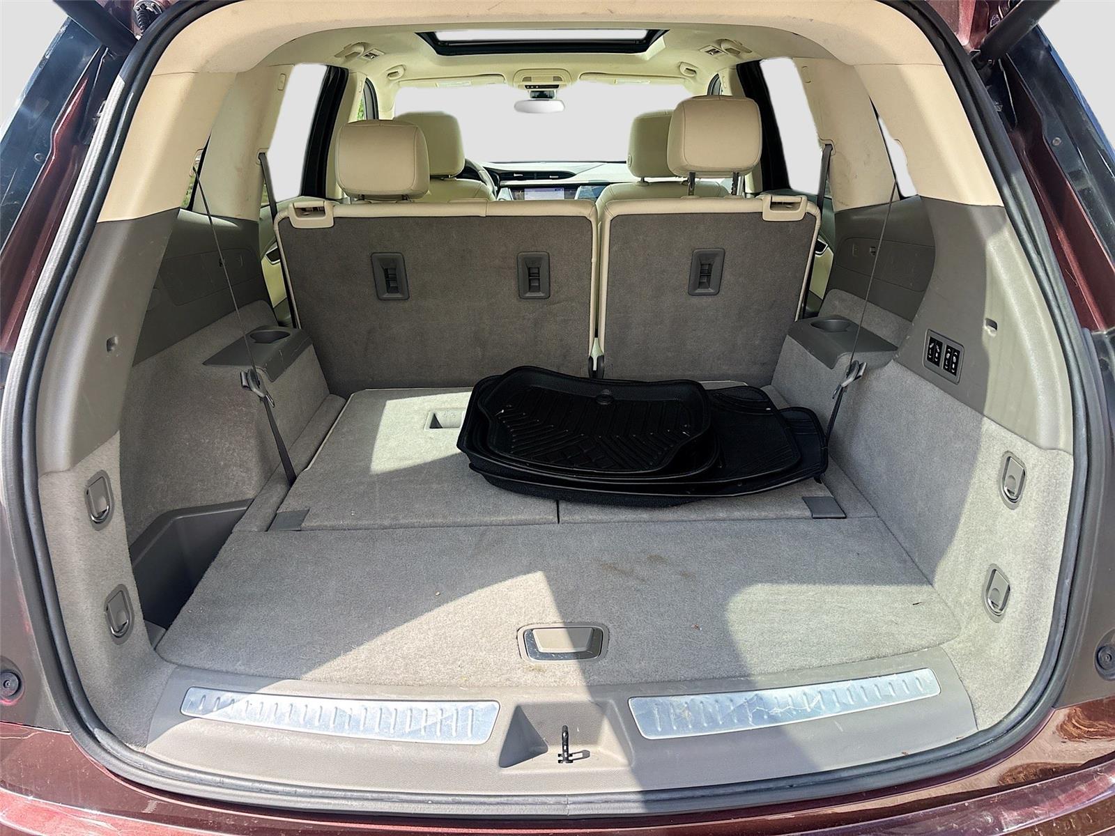 2023 Cadillac XT6 FWD Premium Luxury