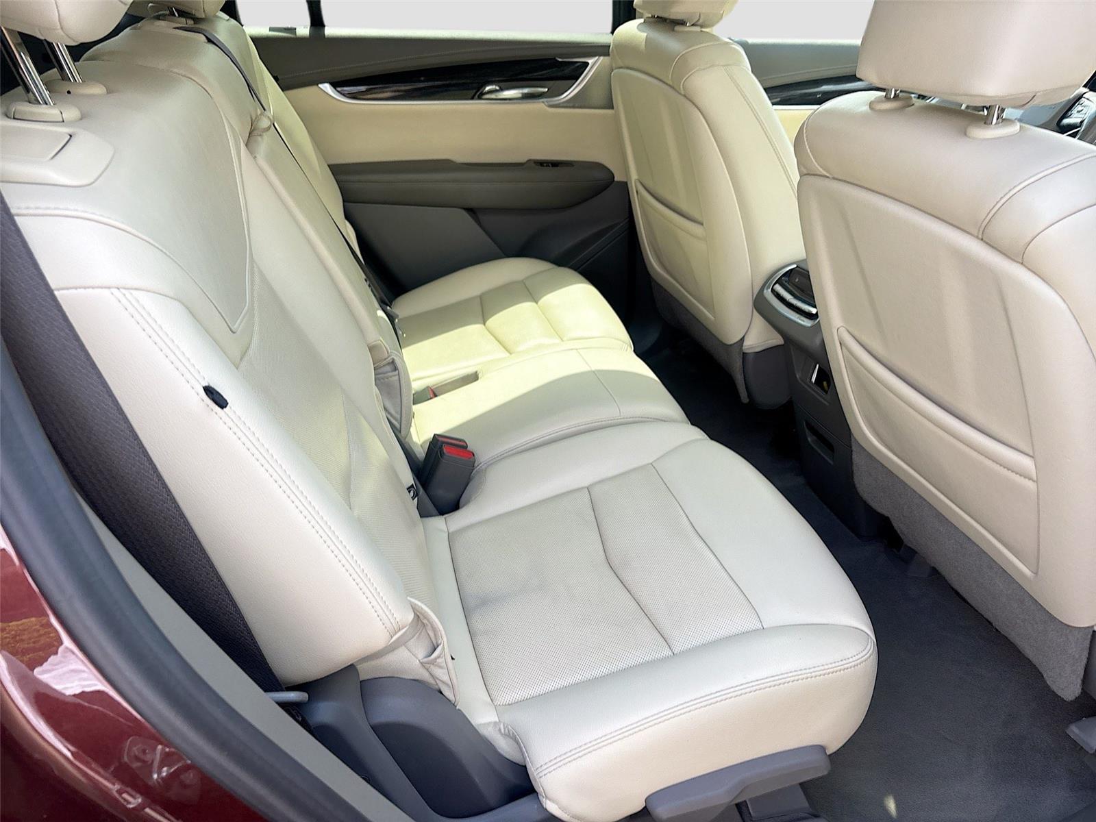 2023 Cadillac XT6 FWD Premium Luxury