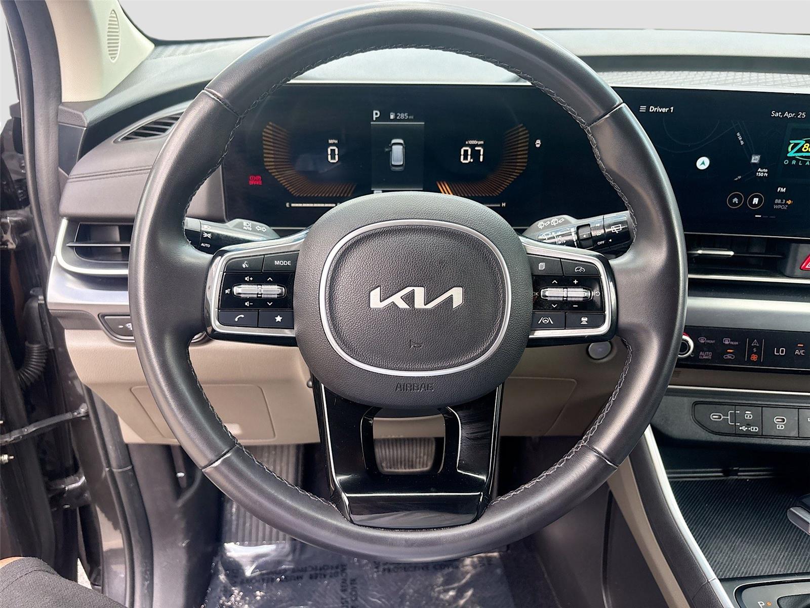 2025 Kia Carnival LXS