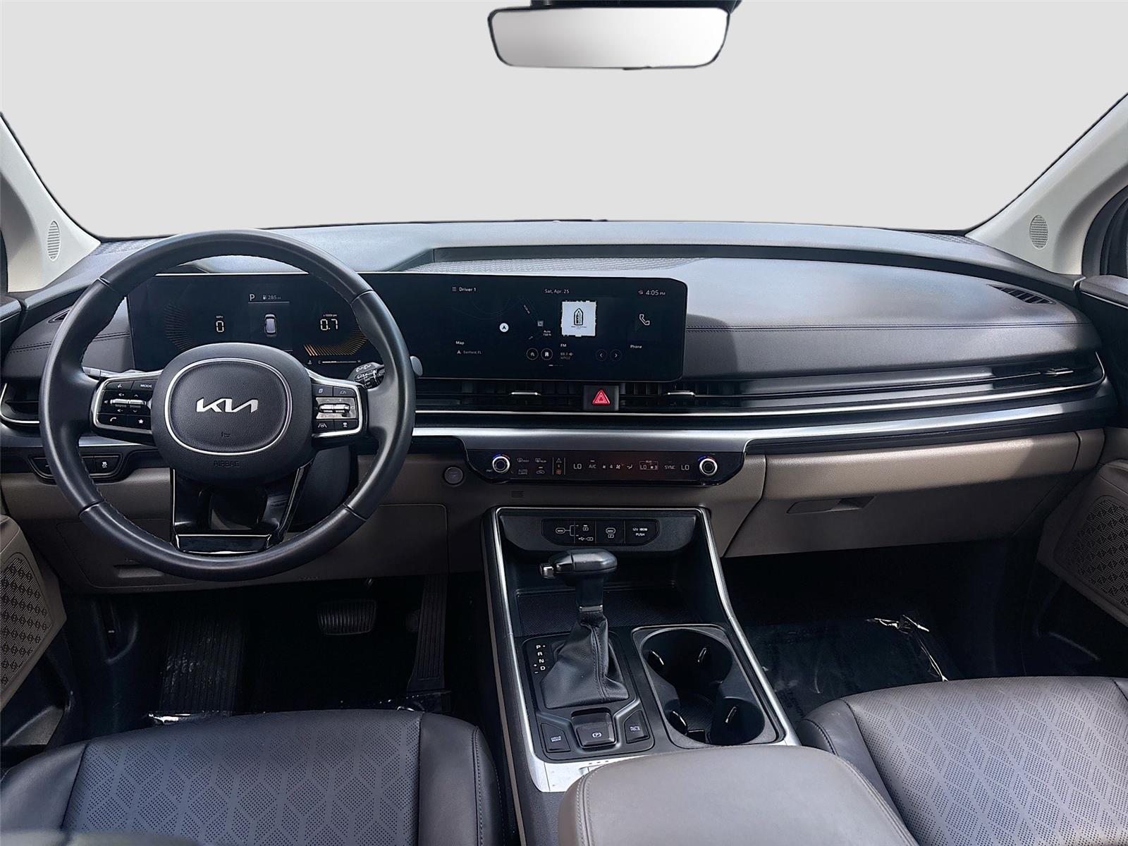 2025 Kia Carnival LXS