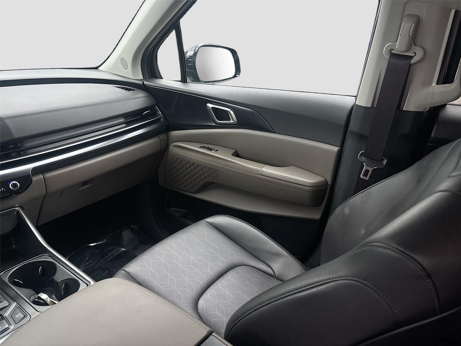 2025 Kia Carnival LXS