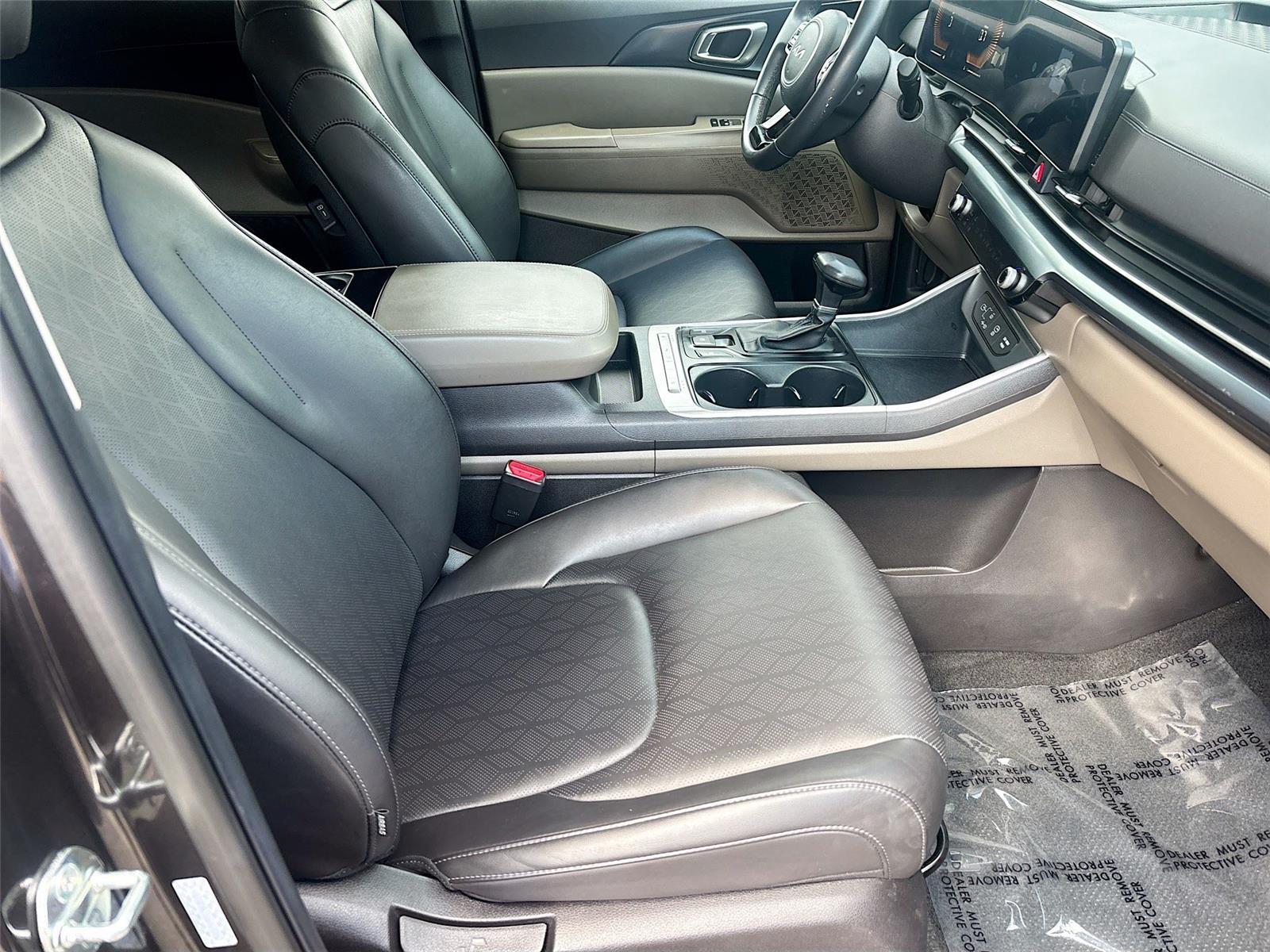 2025 Kia Carnival LXS