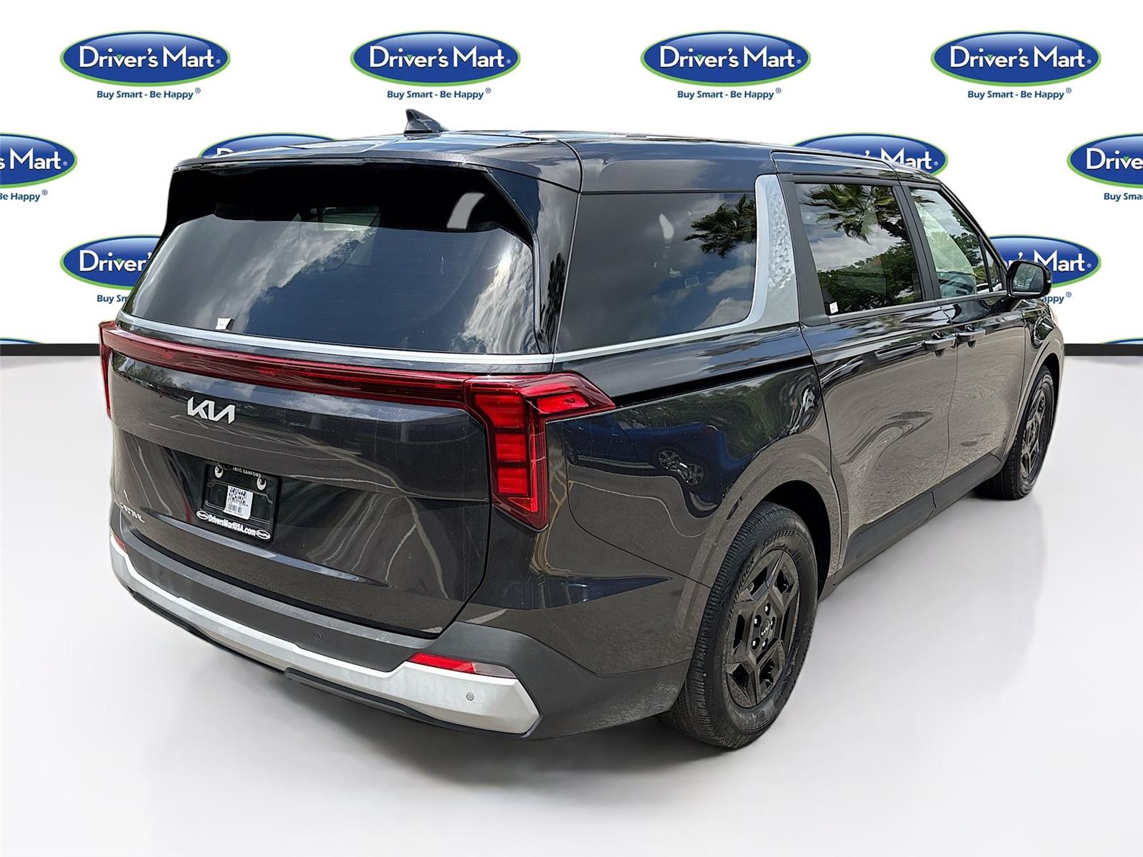 2025 Kia Carnival LXS