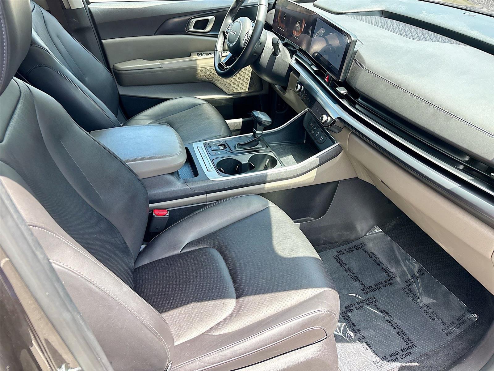 2025 Kia Carnival LXS