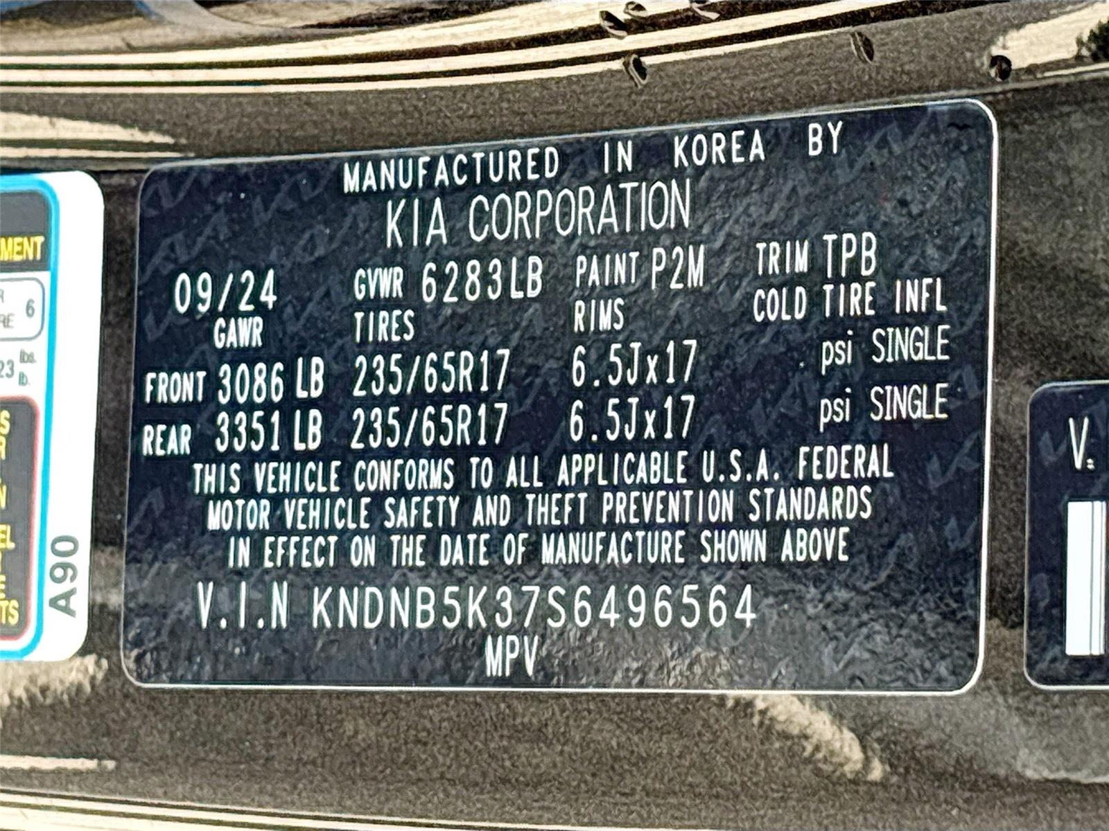 2025 Kia Carnival LXS