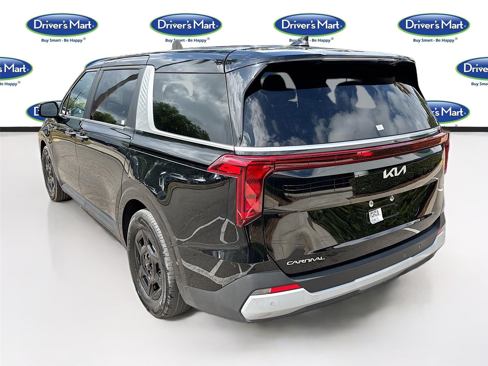 2025 Kia Carnival LXS