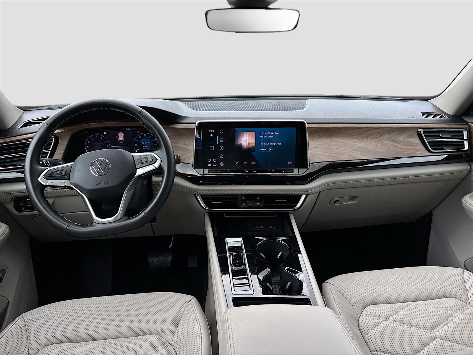 2025 Volkswagen Atlas 2.0T SE w/Technology