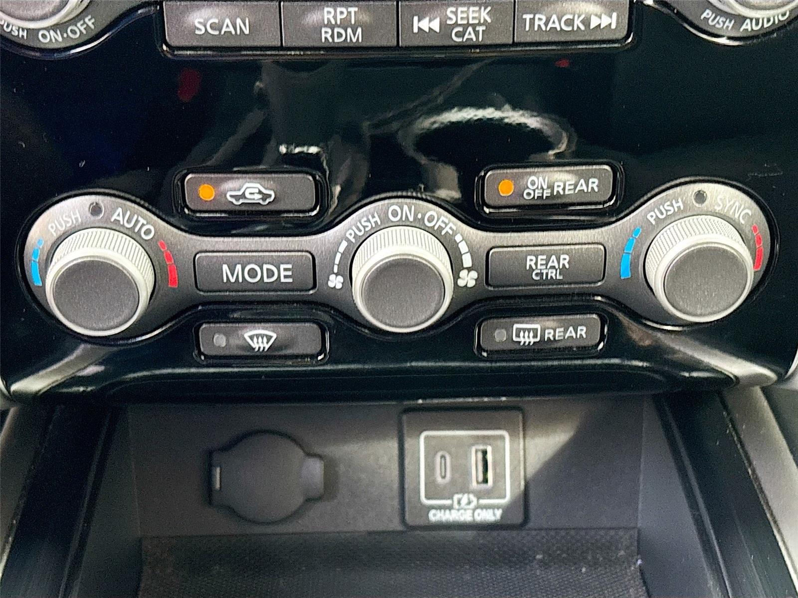 2019 Nissan Pathfinder S