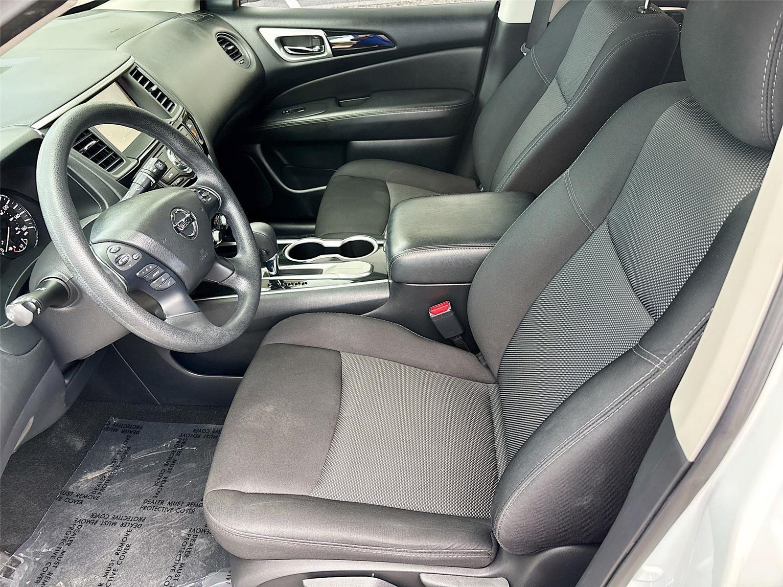 2019 Nissan Pathfinder S