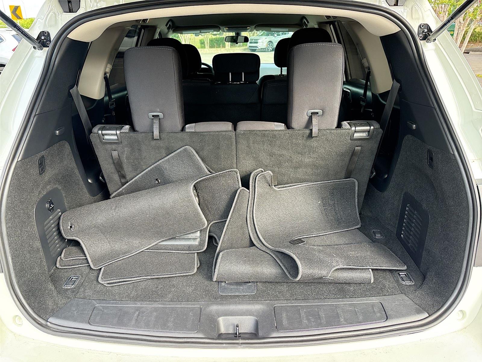 2019 Nissan Pathfinder S