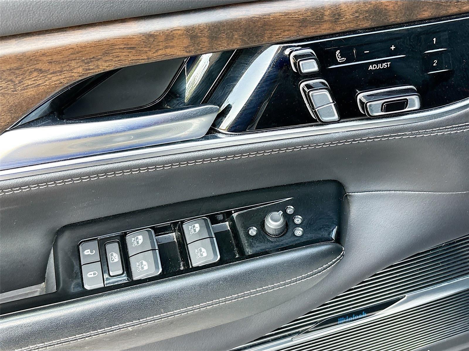 2023 Jeep Grand Wagoneer Series II