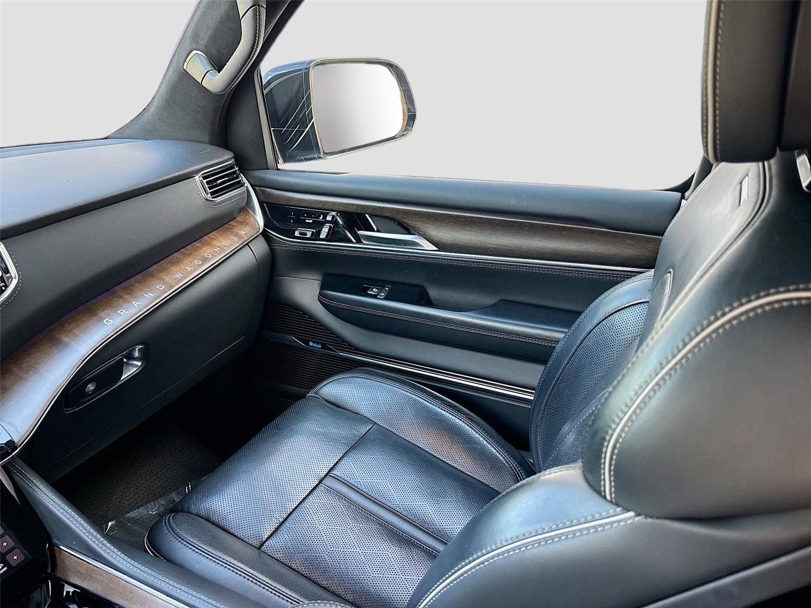 2023 Jeep Grand Wagoneer Series II