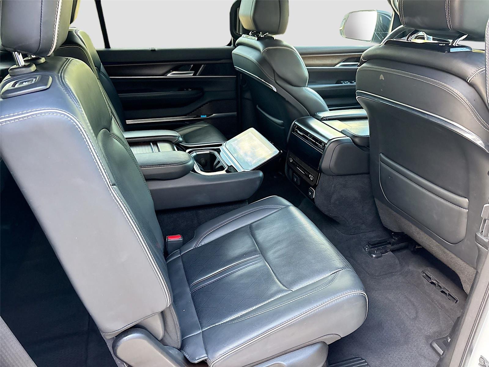 2023 Jeep Grand Wagoneer Series II