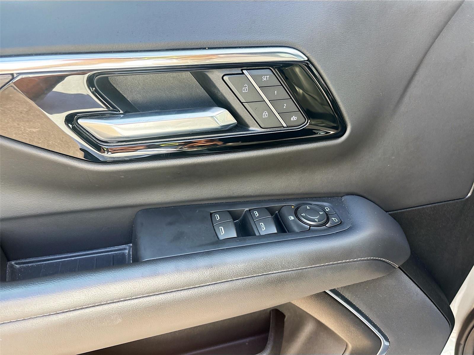 2025 Chevrolet Suburban Z71